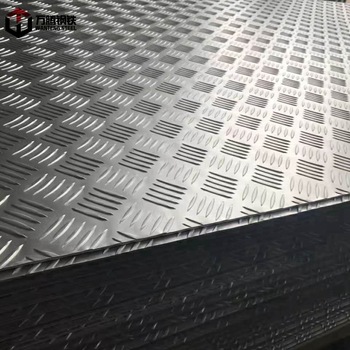 Diamond pattern floor materials embossed aluminum checkered plate sheet